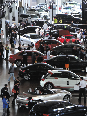 第七届沈阳汽博会盛大开幕，二手车销售成新亮点，惠民让利引爆消费热潮